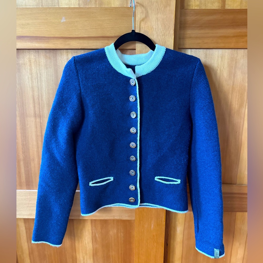 Traditional german cardigan 100% merino wool - like new, size EU: 36 / US: 6